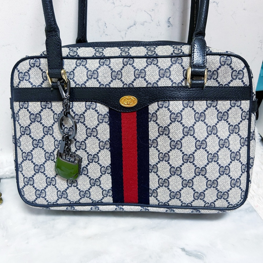 Authentic Gucci Vintage Supreme Monogram Sherry Doctor style Bag - Picture 5 of 13